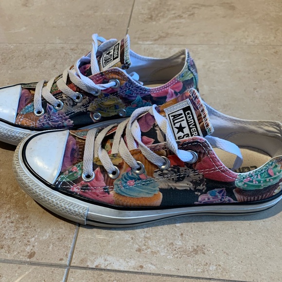 cupcake converse